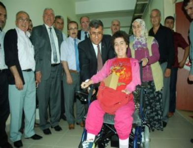 Manavgat'ta 10 Engelli, Tekerlekli Sandalye İle Sevindi