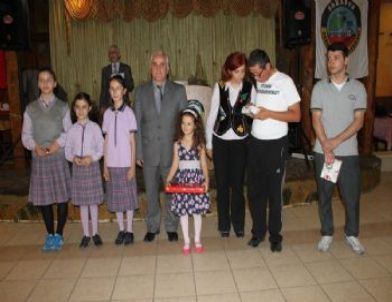 Serdivan Belediyesinin Resim Yarışmasında Ödüller Dağıtıldı