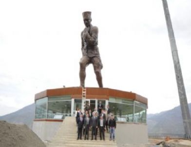 Artvin’deki Atatürk Anıtı’nın Açılış Tartışması