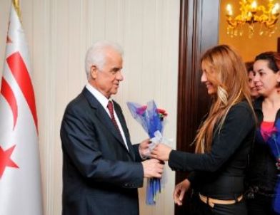 Eroğlu: Gençlerimizin Uluslararası Başarıya Ulaşması Ambargolarla Engelleniyor