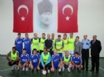 ABDULLAH ERCAN - Eski Futbolcularla Hükümlülerin Maçında Dostluk Kazandı