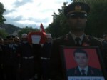 HASAN FEHMİ KİNAY - Şehit Teğmen Ahmet Tarım Son Yolculuğuna Uğurlandı