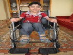 ZEKI ÜNAL - Doğuştan Engelli Kemal, Tekerlekli Sandalyesine Kavuştu