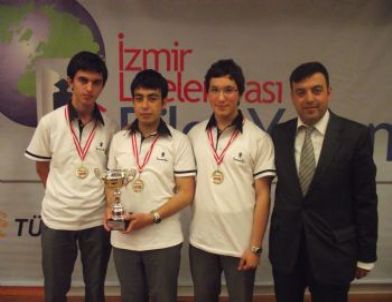 Yamanlar Koleji Bilgi Şampiyonu Oldu
