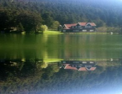 Gölcük Tabiat Parkı’nda Kartpostal Gibi Görüntüler