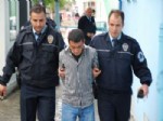 MAHSUNI ŞERIF - Kavga Ettiği Şahsı Hastanede Bıçakladı