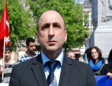 Azerbaycanlılar, Lahey’de İran Rejimini Protesto Etti