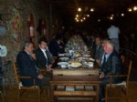 ZEKI TUNÇ - Başkan Gökçe Muhtarlarla Buluştu