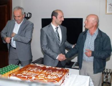 Emekli Evi'nde Doğum Günü Kutlaması