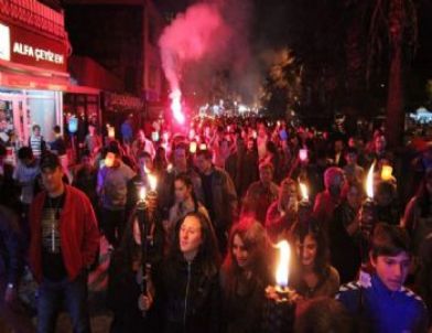 Karamürsel'de Fener Alayı