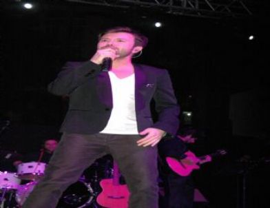 Mersinliler 19 Mayıs'ı Yalın'la Kutladı