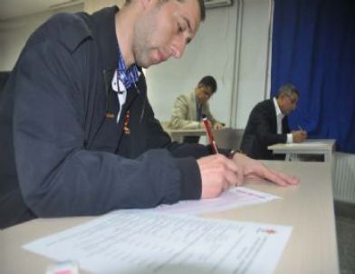 AK Partililer Sınavda Ter Döktü