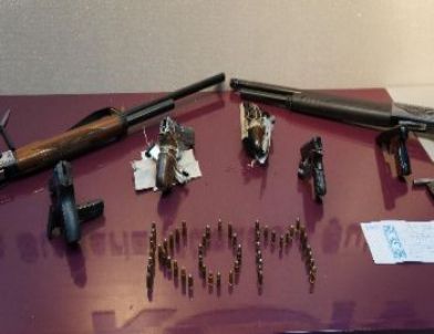 Çete Lideri Kız Arkadaşının Doğum Gününde Yakayı Ele Verdi