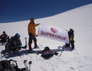 Hayırsever İşadamlarına Ağrı Dağı Zirvesinden Teşekkür