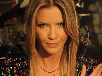 İvana Sert Kitap Yazıyor!..