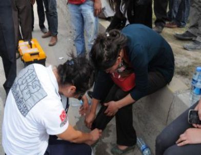 Van'da Trafik Kazası: 3 Yaralı