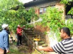 Balkonda Başlayan Yangın Evi Kül Etti
