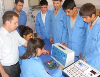 ÇKA'dan Tarsus İMKB Meslek Lisesi'ne 120 Bin TL Hibe