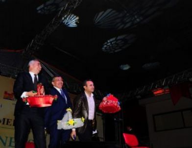 Geleneksel Tıp Festivali'nde Mesir Macunu Dağıtıldı