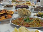 FERHAT BURAKGAZI - Karamanlı Yeni Aşçılar Protokolü Ağırladı
