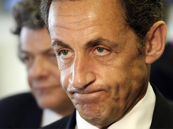 Sarkozy, Fas'ta 'Krallar Gibi' Ağırlanıyor
