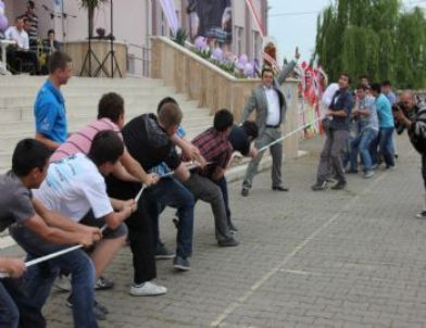 Bafra Anadolu Öğretmen Lisesi 1. Gençlik Şöleni