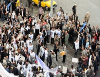 Memur-Sen Üyeleri Sivas'ta İş Bırakma Eylemi Yaptı