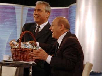 Öğrencilere Yumurta Attı