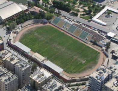 11 Nisan Meydanı Projesi’nde Atletizm Pisti Talebi