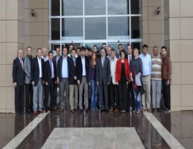 Ak Partili Baybatur Mazbatasını Aldı