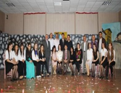 Beşikdüzü KTML Öğrencilerinden Şiir Dinletisi