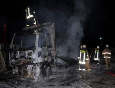 Çıkan Yangında 5 Bin TL Kül Oldu