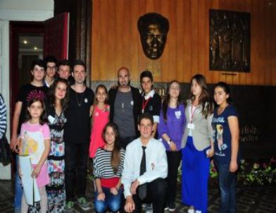 Dev Öğrenciler, Gripin Grubuyla Sevgi Festivalini Değerlendirdi