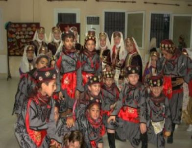 Halk Eğitim Merkezi Urlalılara Unutulmaz Gece Yaşattı