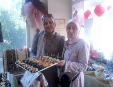 Kermes Öğrencilerin Yüzünü Güldürecek