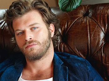 Kıvanç Tatlıtuğ Kariyerimi Engelledi