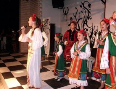Küçükköy’de 2. Gençler Balkan Halk Oyunlarına Yoğun İlgi