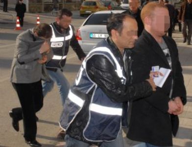 Şüpheli Araçta 9 Adet Tabanca Ele Geçirilmesi İle İlgili Dava Başladı