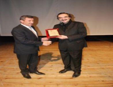 Dr. Senai Demirci: Mutluluğun Temelinde Fedekarlık Yatar