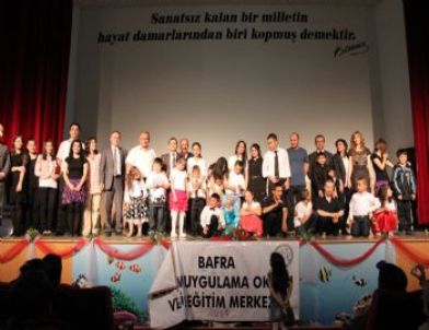 Okuldan Yıl Sonu Gösterisi