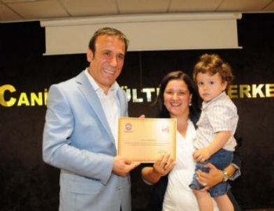 'Aile Okulu' İlk Mezunlarını Verdi