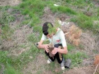 Ardahan'da 300 Fidan Toprakla Buluşturuldu