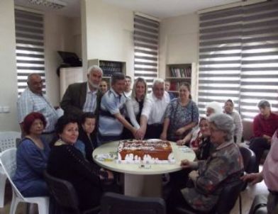 Emeklilerin Doğum Günü Heyecanı