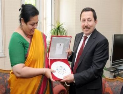 Hindistan Büyükelçisi Afyon'a Hayran Kaldı
