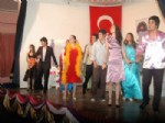 ‘Hisseli Harikalar Kumpanyası’ Mersin’de Sahnelendi
