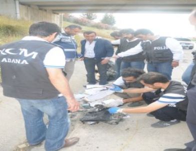 Polisten Kaçan Uyuşturucu Tacirleri, Aracı Ateşe Verdi