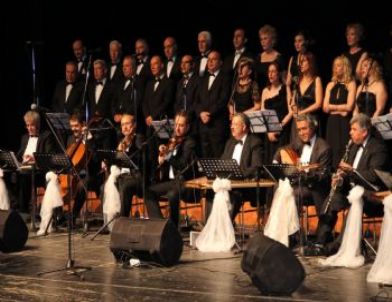 Angora Evleri Derneği Türk Sanat Müziği Korosu, Depremzedeler Yararına Konser Verdi