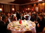 Azerbaycan Cumhuriyeti’nin 94. Kuruluş Yıldönümü Kars’ta Kutlandı