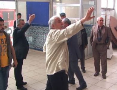 Kütahya’da Chp Kongresinde Gerginlik