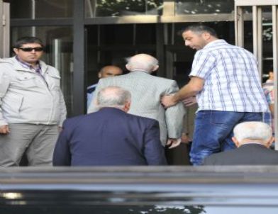'28 Şubat' Soruşturmasında Gözaltına Alınan 4 Emekli Asker Adliye Getirildi